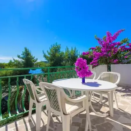 7 Olives Vintage Apartman